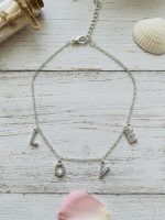 پابند زنانه نگین‌دار | مدل طرح LOVE آویزدار (نقره‌ای) - تصویر 4