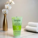 ژل شستشوی صورت سیمپل مدل رفرشینگ (Refreshing) | شوینده ملایم و آبرسان (۱۵۰ میل)