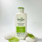 آبرسان سیمپل لایت (Simple) | مرطوب کننده زودجذب و مات (۱۲۵ میل)